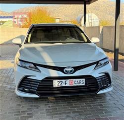 تۆیۆتا کامری